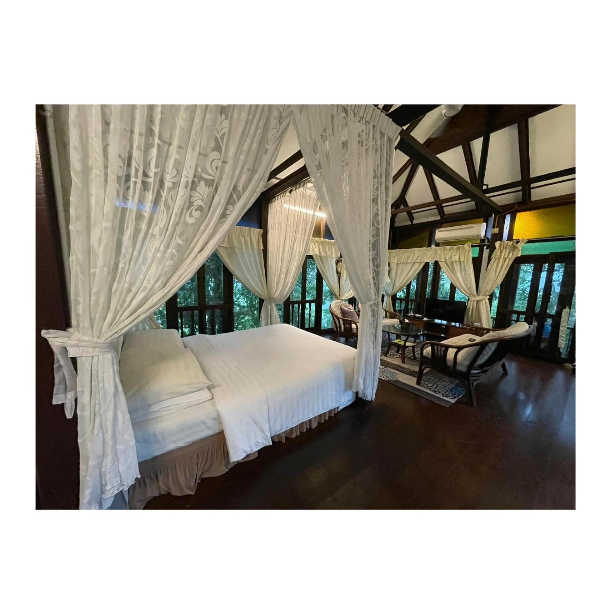 Villa Sri Kampung Куа Екстериор снимка